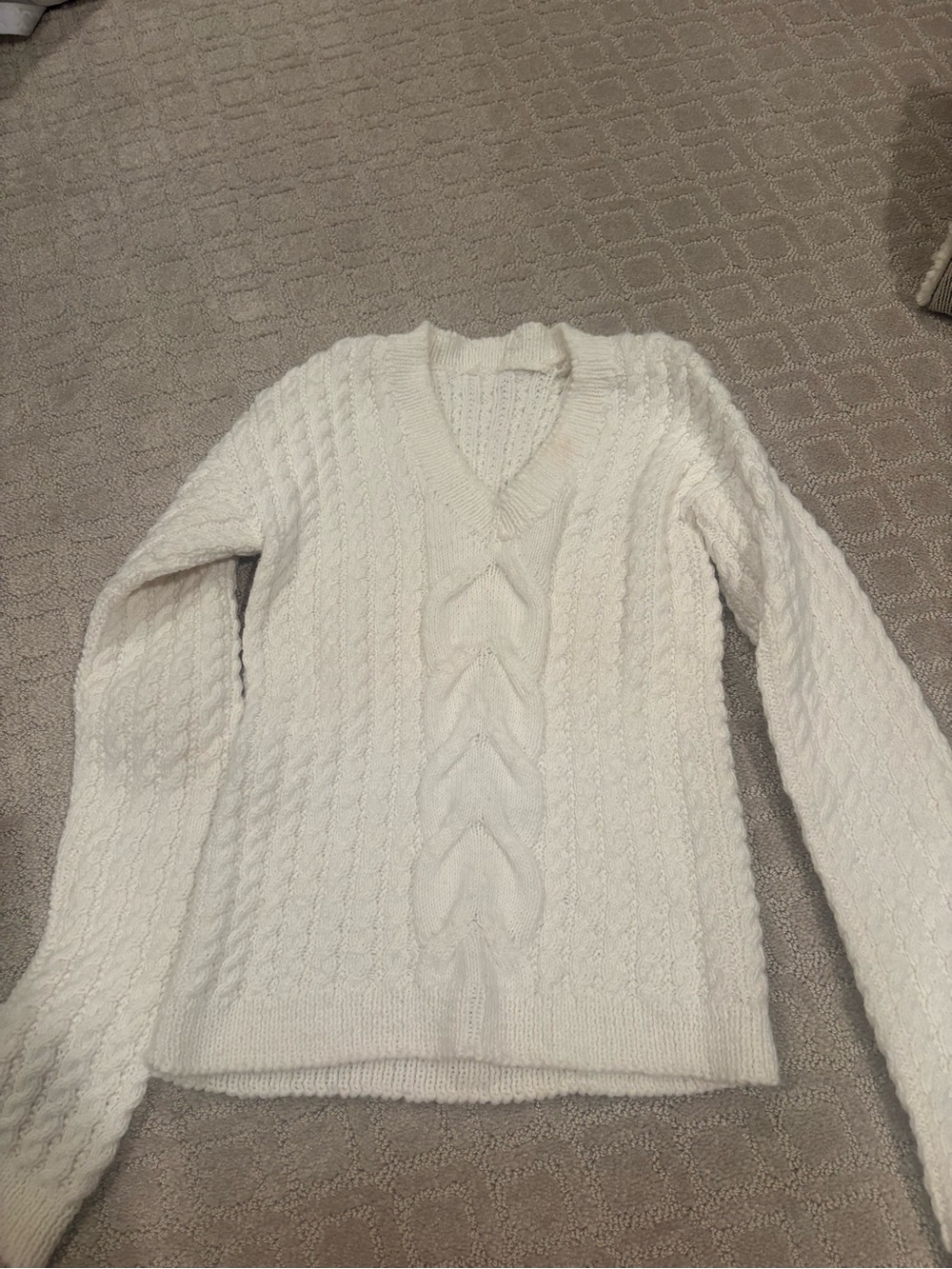 Women’s Cream Cable Knit V-Neck Sweater